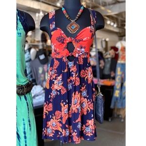 $128 FREE PEOPLE SzM BABY IT'S YOU FLORAL PRINT V-NECK MINI-DRESS NAVY COMBO